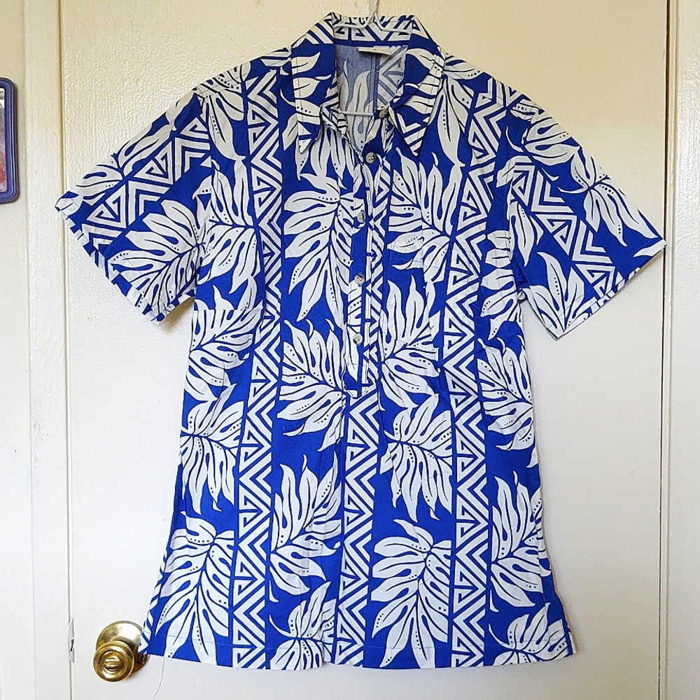 Size Small Unisex Hawaiian Shirt